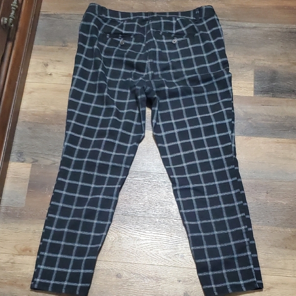 Ryan Wylde Black and Gray Check Tailored Stretch Trousers - Picture 7 of 10
